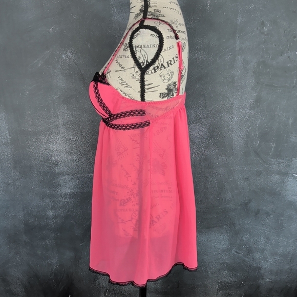 Ambrielle Hot Pink Chemise with Black Lace Trim - Picture 2 of 10